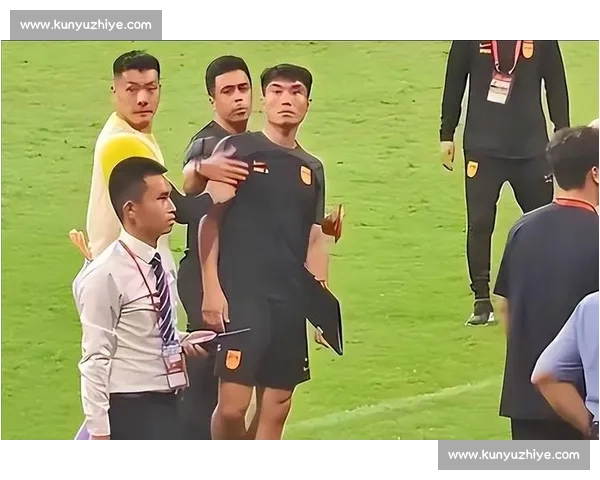 伊万下课在即，新帅火线上任迎战东亚杯，郑智这一点完胜陈涛