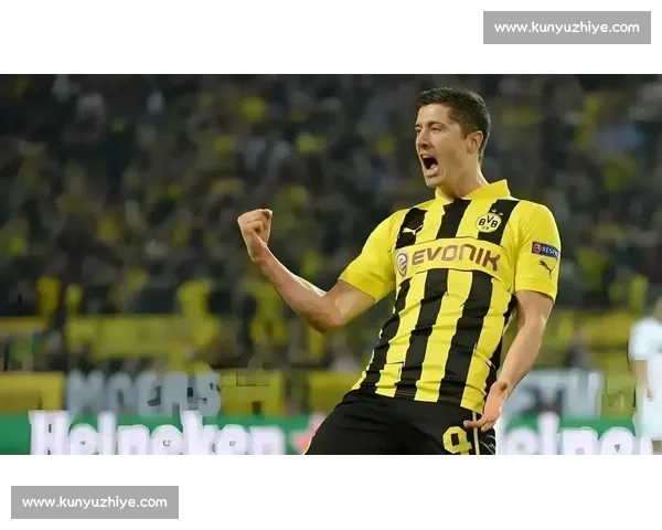 莱万自曝 2012 年已点头曼联 多特强硬留人红魔错失神锋